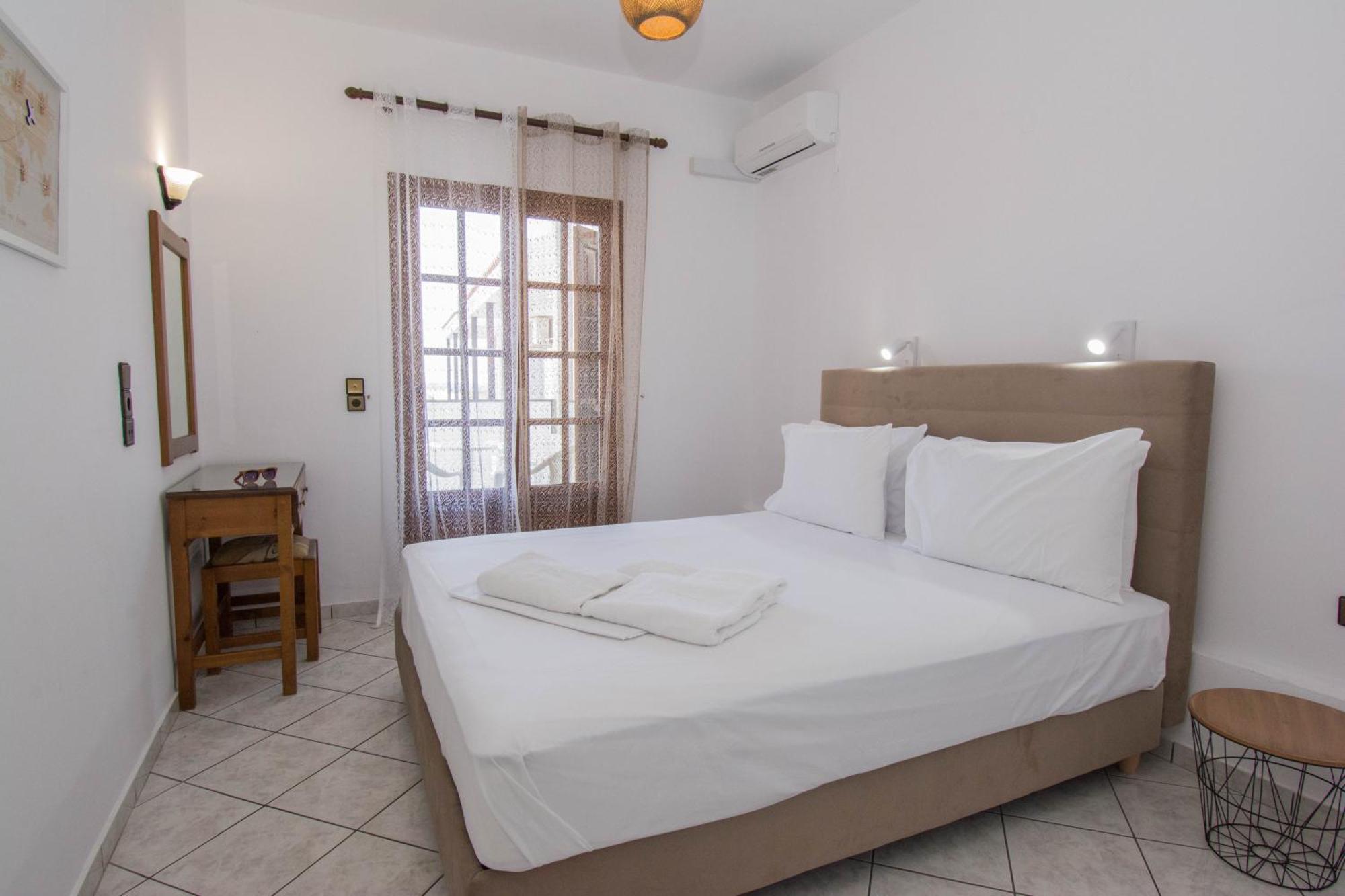 Rena Apartments Goúves Eksteriør bilde
